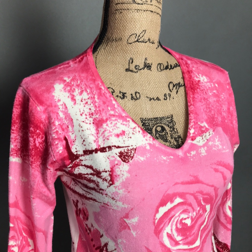 Pink 💗💘 Rose Sweater - V Neck NWOT